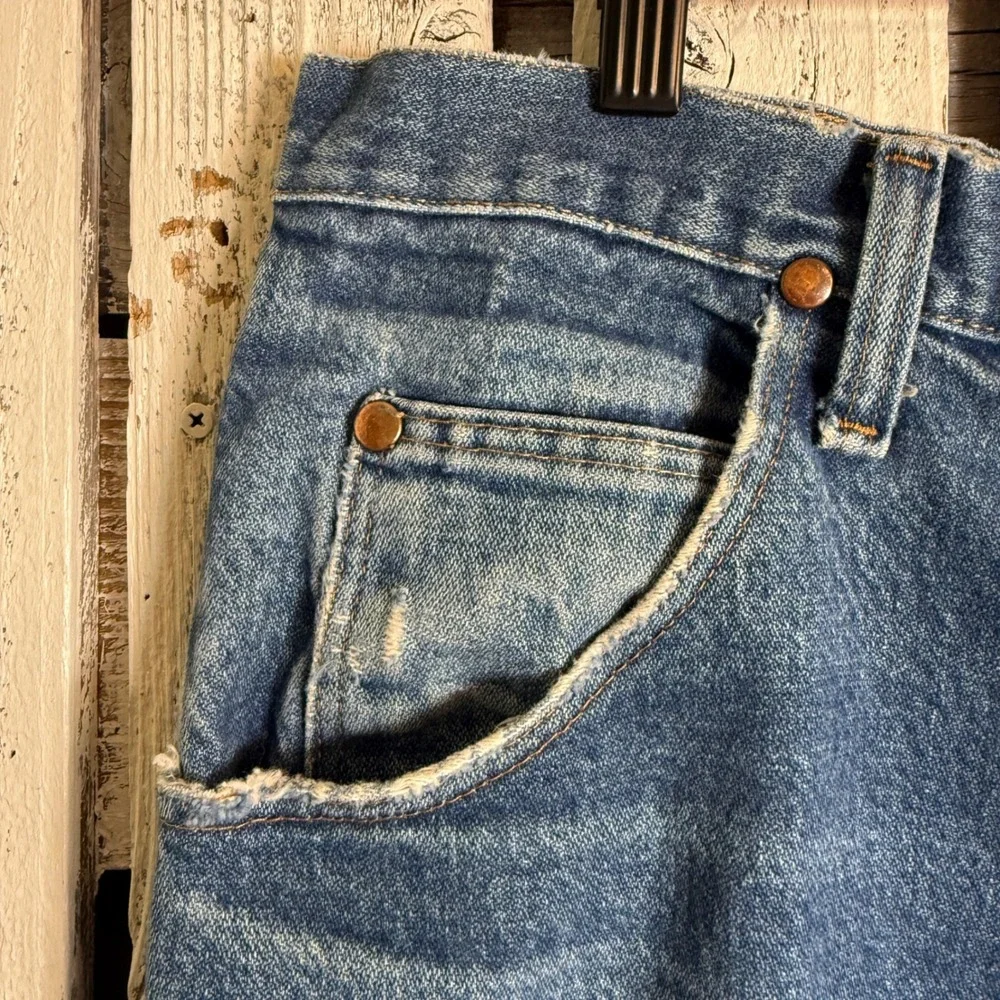VTG Wrangler Relaxed Fit‎ Distressed Blue Denim Jeans Men's 36 x 30 Coboy Rodeo - Picture 11 of 11